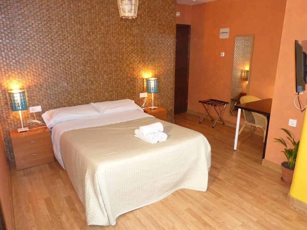 Pension Arena Alicante Phòng bức ảnh