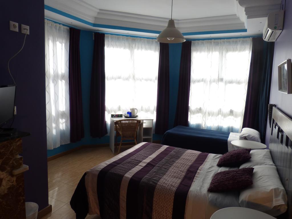 Pension Arena Alicante Phòng bức ảnh
